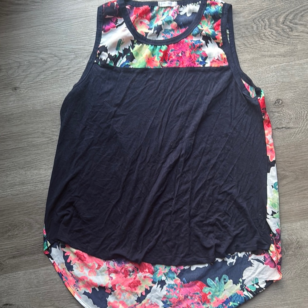 Floral Sleeveless Women's Top - Black and Multicolor